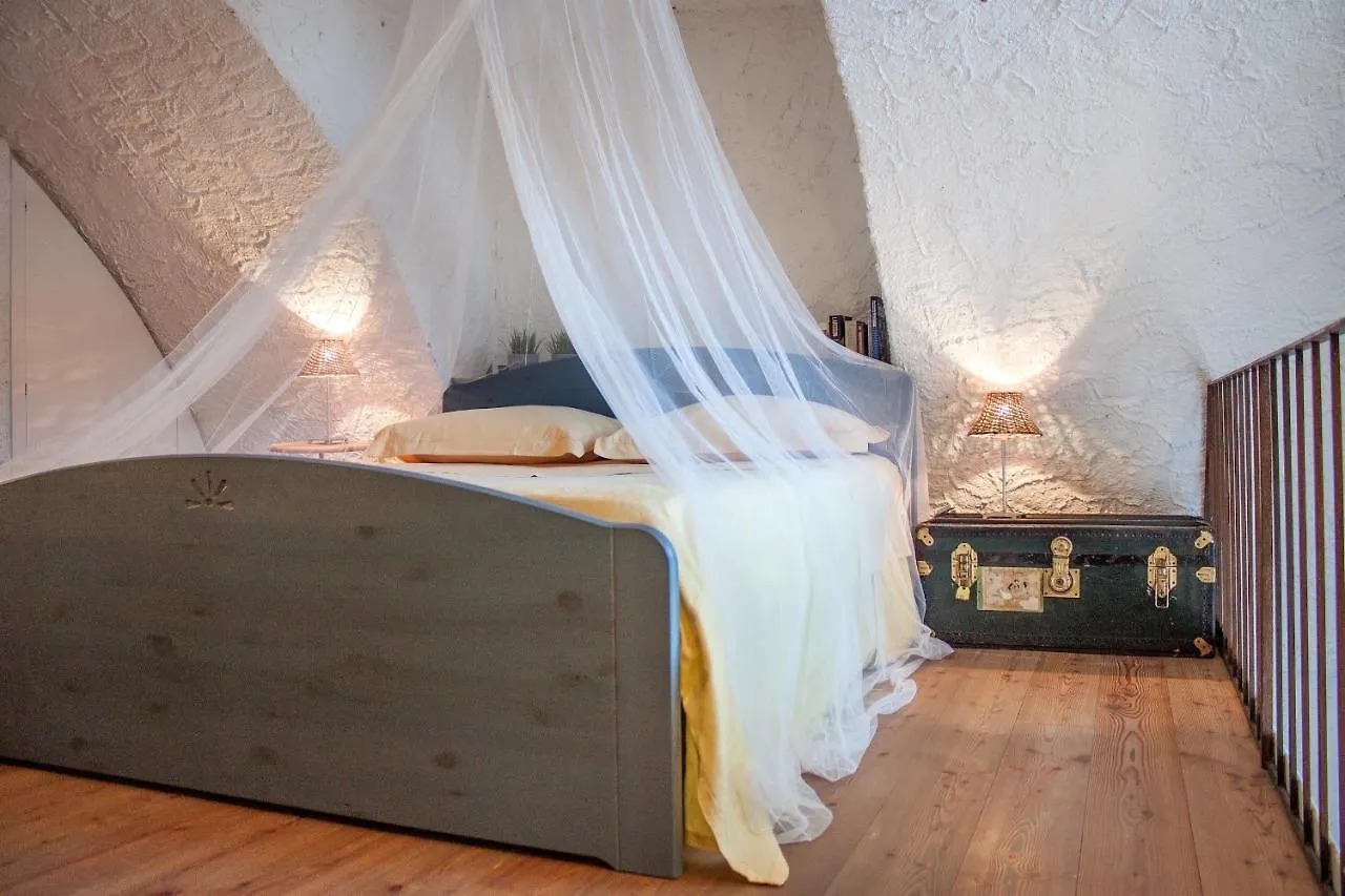 Paradise Suites At The Pier Of Brienno - The House Of Travelers Appartement