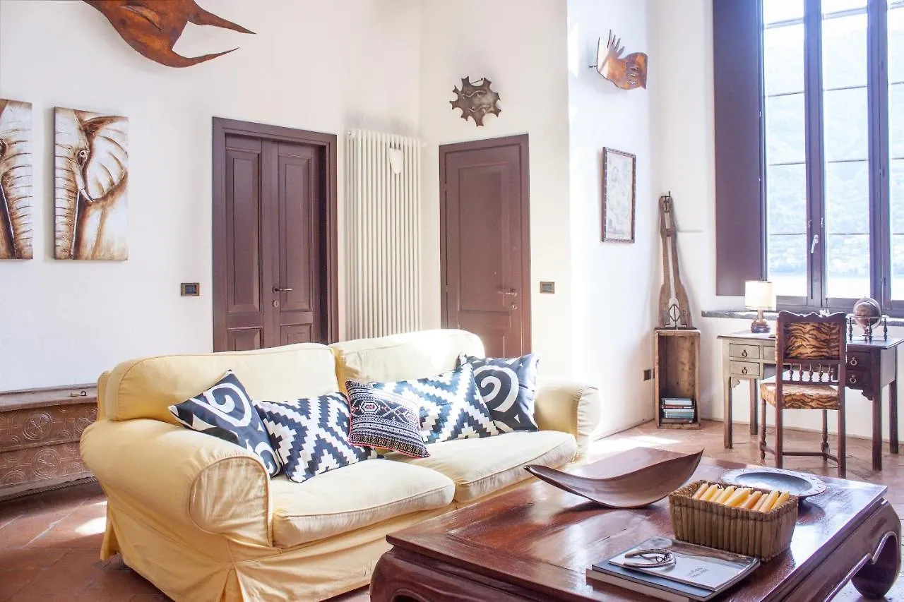 Appartement Paradise Suites At The Pier Of Brienno - The House Of Travelers
