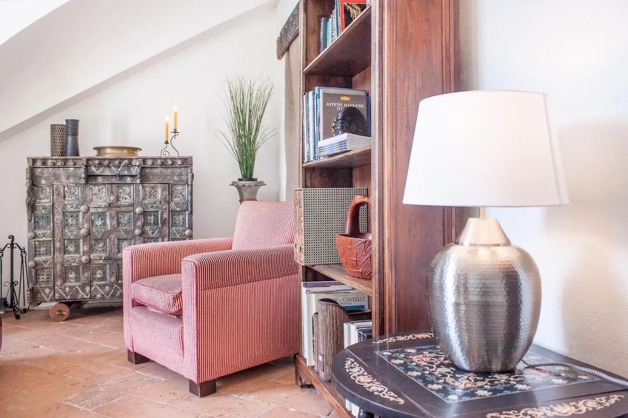 Appartement Paradise Suites At The Pier Of Brienno - The House Of Travelers Italië