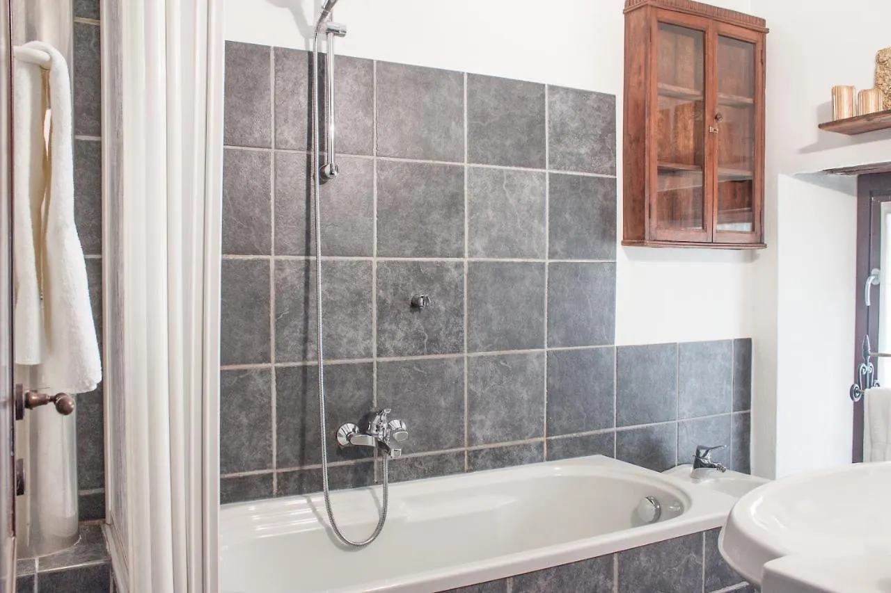Paradise Suites At The Pier Of Brienno - The House Of Travelers