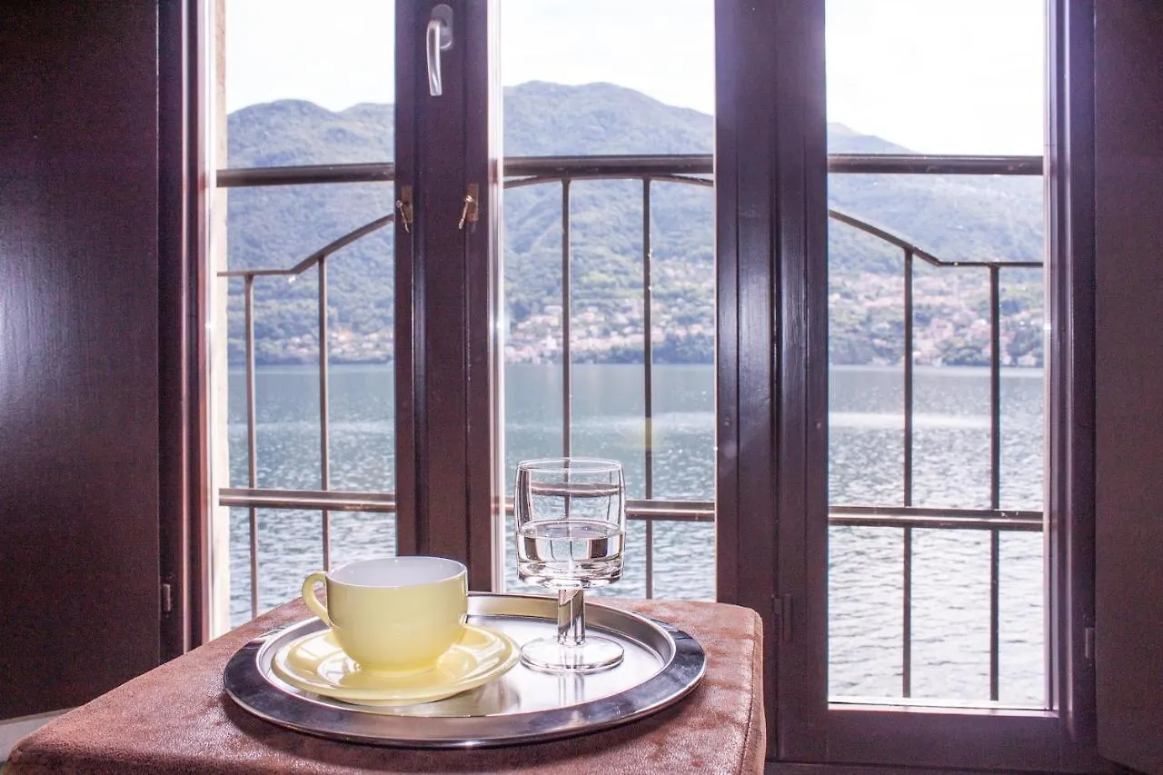 Paradise Suites At The Pier Of Brienno - The House Of Travelers Appartement