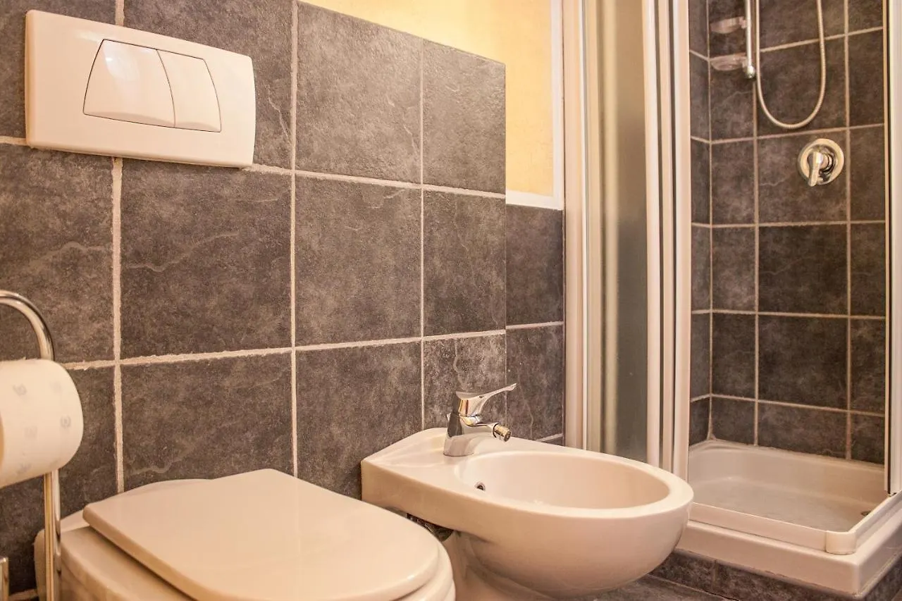 Appartement Paradise Suites At The Pier Of Brienno - The House Of Travelers