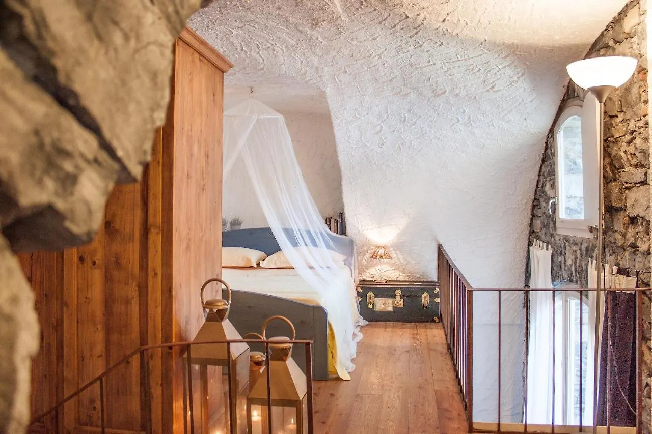 Paradise Suites At The Pier Of Brienno - The House Of Travelers 0*,