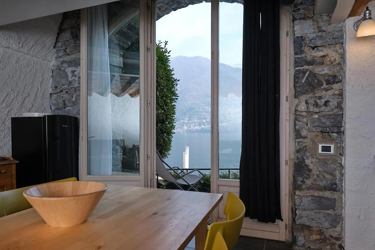 Appartement Paradise Suites At The Pier Of Brienno - The House Of Travelers