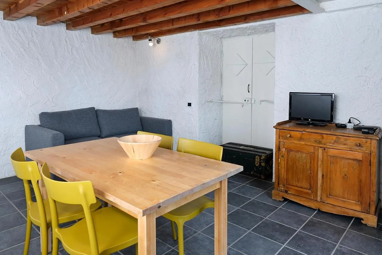 Paradise Suites At The Pier Of Brienno - The House Of Travelers Italië